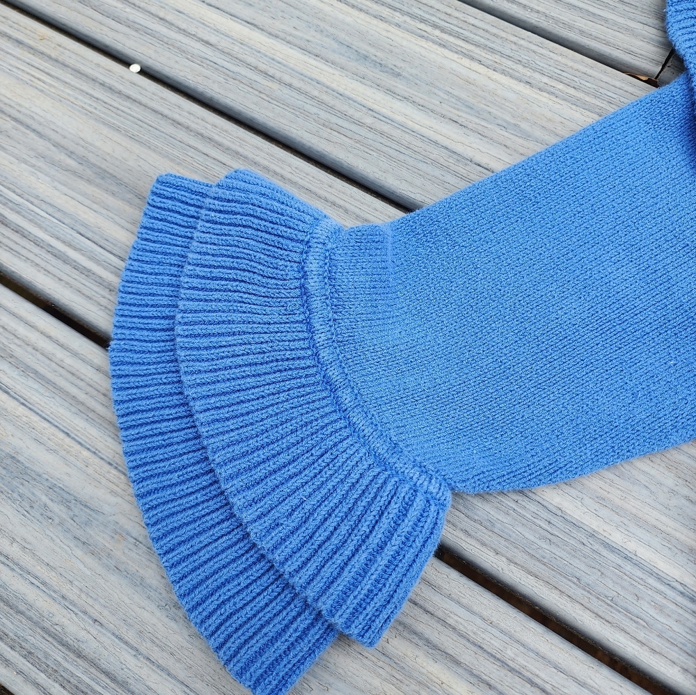 L Ruffle blue sweater - Picture 13 of 14